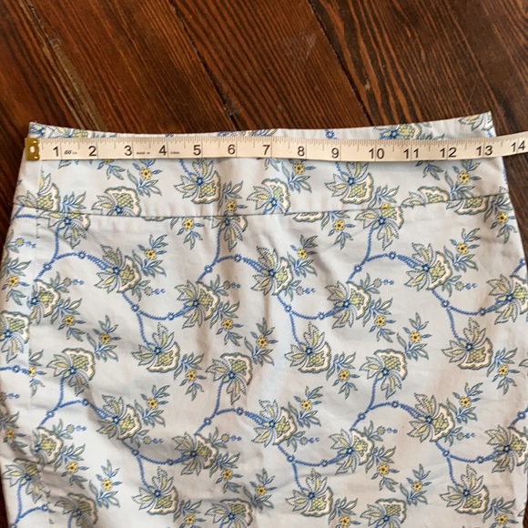 Ann Taylor Floral Multi Color Skirt 0 Petite - Picture 4 of 13